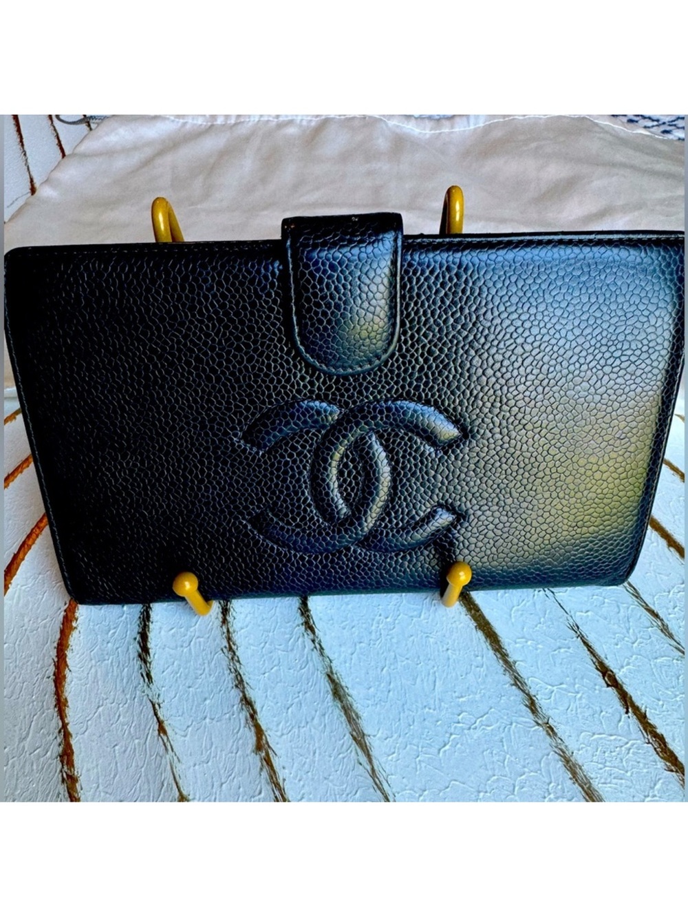 CHANEL Kisslock Caviar Leather Long Wallet with CC Logo